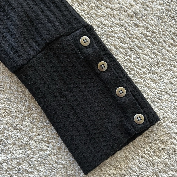 Chaser Black Thermal Waffle Knit Top - Picture 5 of 8